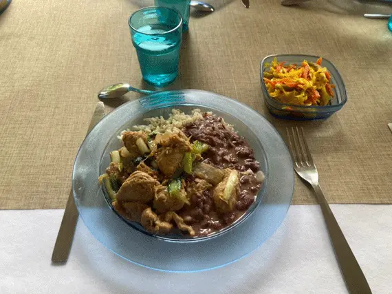 Tallia-de-St-Paul-Riz-complet-et-saute-de-porc